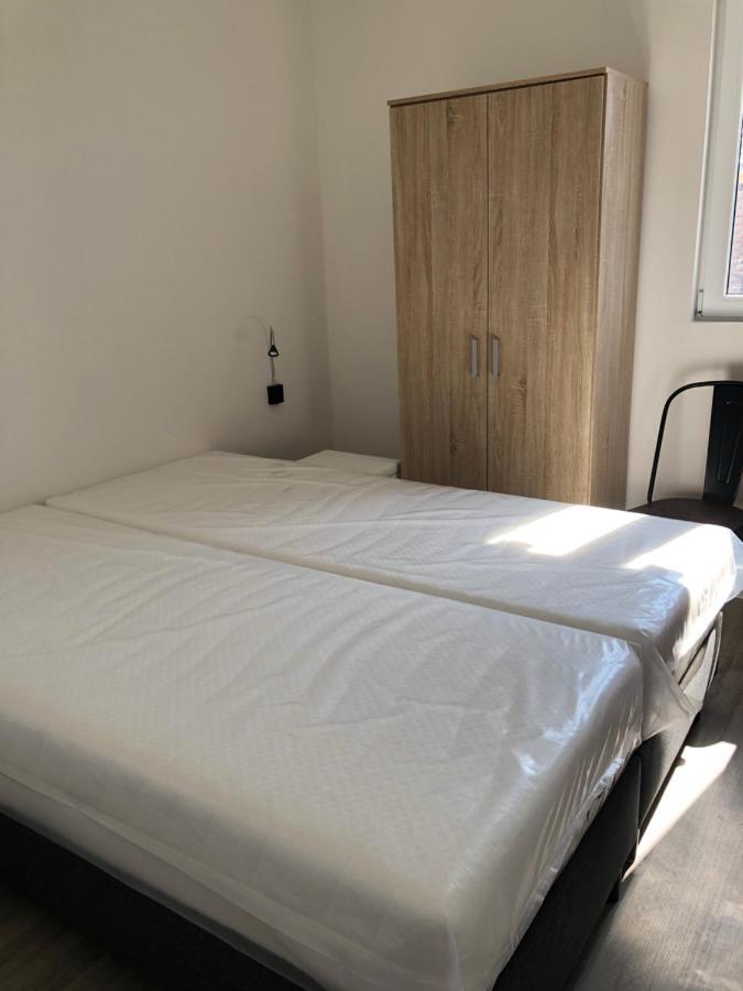 New Dahlia Hotel Бредене Екстериор снимка